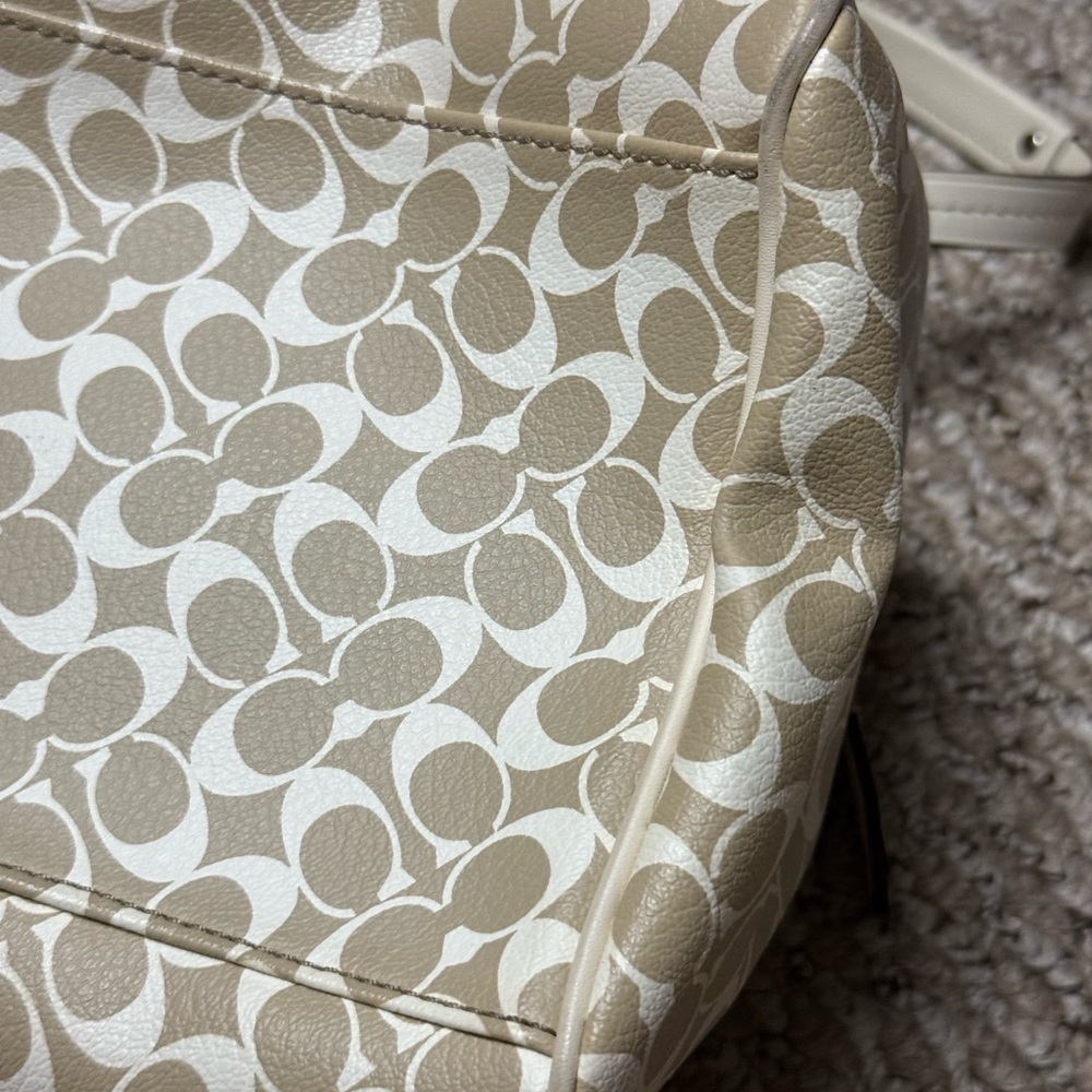 Coach Cream and Pink Satchel with Signature Design - Picture 5 of 9